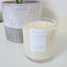 Load image into Gallery viewer, Soy Candle Sandalwood + Amber
